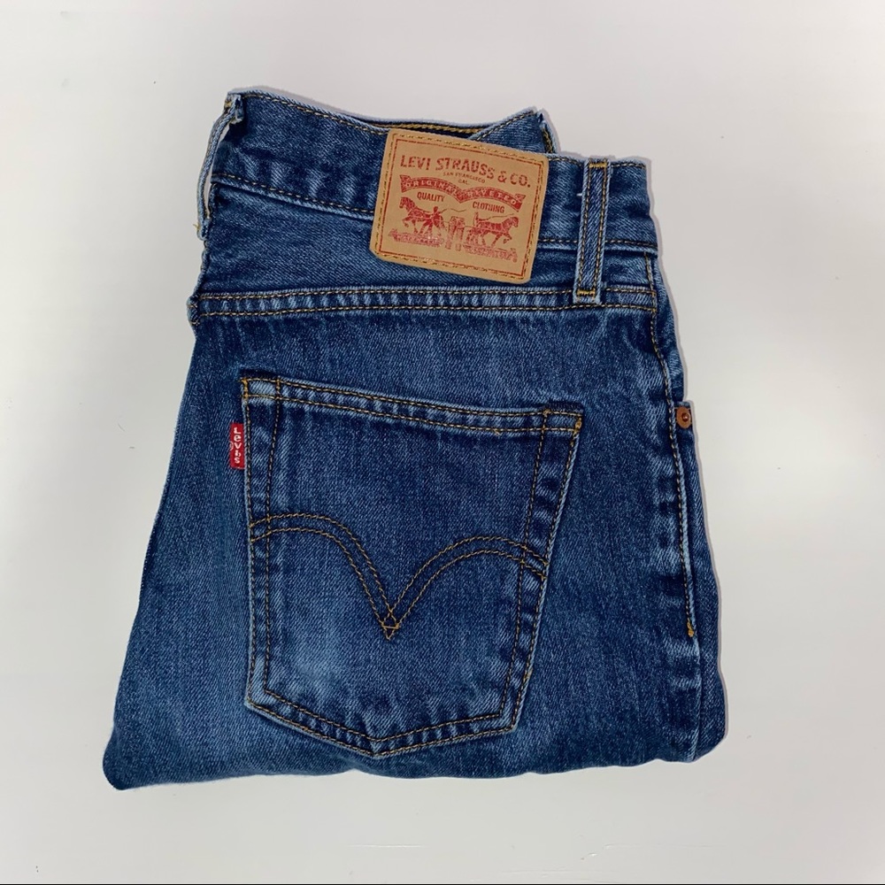 Levi’s dark wash jeans